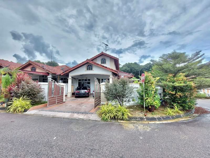 1-storey Terraced House for Sale in Taman Pelangi Indah (Ulu Tiram) - Sufi Norman - PropertyGuru.com.my