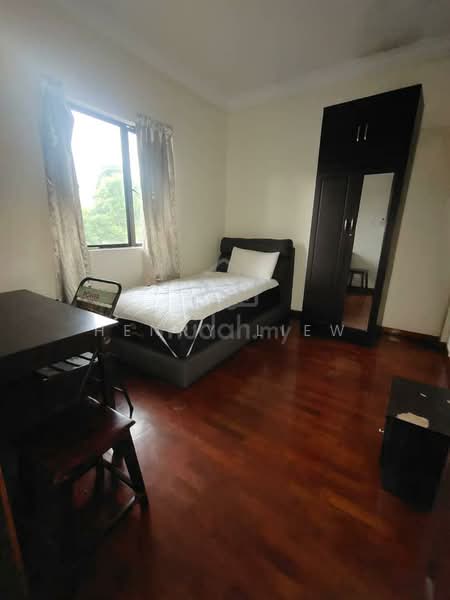 Condominium for Sale at Cyber Heights Villa - Henry Liew - Bedroom - PropertyGuru.com.my