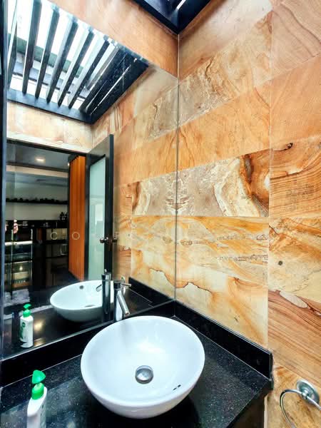 Rumah Berkembar untuk Dijual di SS2 (Petaling Jaya) - Cooper Chow - Bathroom - PropertyGuru.com.my