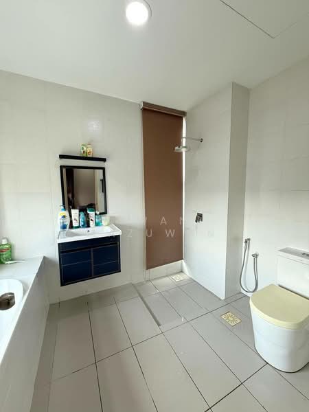 Condominium for Sale at Serin Residency - Uswani Mazuwan - Bathroom - PropertyGuru.com.my