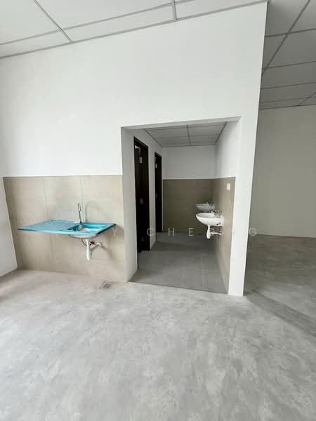 Shop for Rent in Austin Crest (Johor Bahru) - Andy Cheong - Bathroom - PropertyGuru.com.my