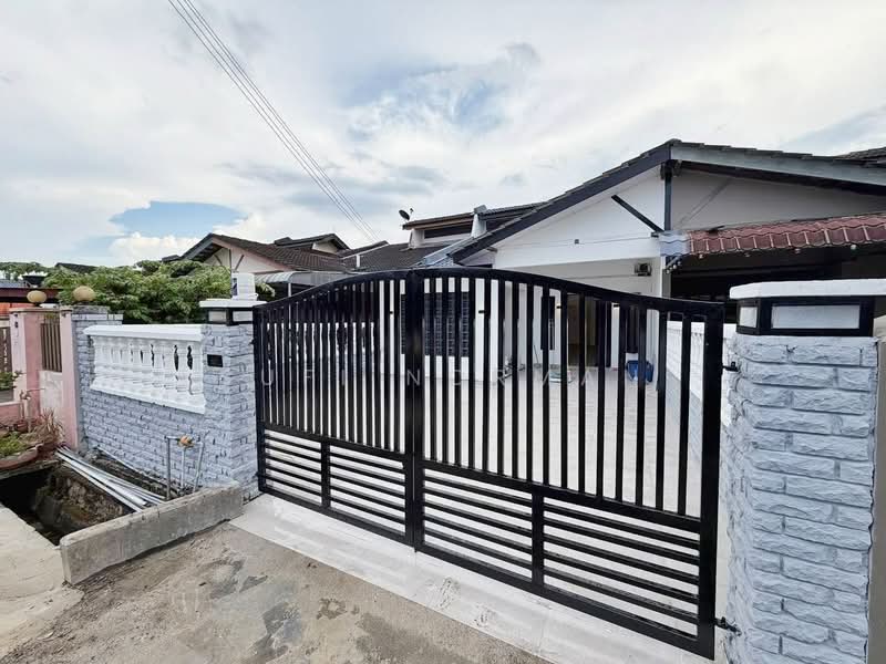 Rumah Teres 1 Tingkat untuk Dijual di Taman Rinting (Masai) - Sufi Norman - Exterior - PropertyGuru.com.my
