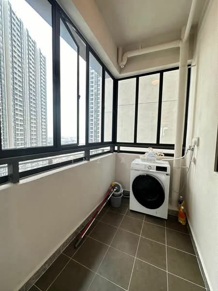 Condominium for Rent at R&F Princess Cove Phase 2-Seine Region - Vinz Ang - PropertyGuru.com.my