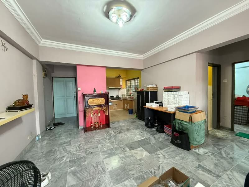 Condominium for Sale at Teratai Mewah Condominium - Bryan Ng - Living Room - PropertyGuru.com.my