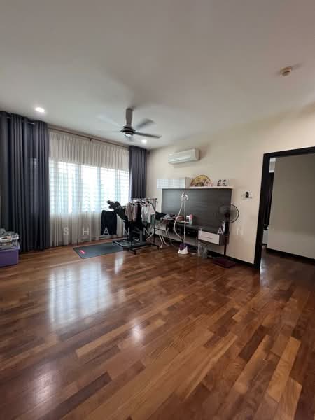 Rumah Banglo untuk Dijual di Bukit Sungai Long (Bandar Sungai Long) - Shanny Tan - Living Room - PropertyGuru.com.my