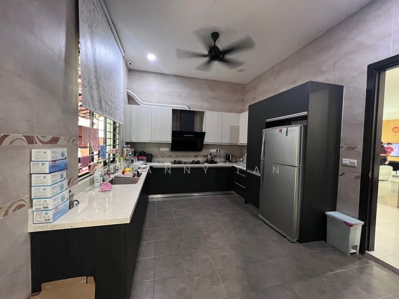 Rumah Banglo untuk Dijual di Bukit Sungai Long (Bandar Sungai Long) - Shanny Tan - Kitchen - PropertyGuru.com.my