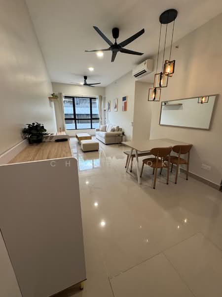 Servis Apartment untuk Disewa di Residensi Ava @ Kiara Bay - Chloe Mok - Living Room - PropertyGuru.com.my
