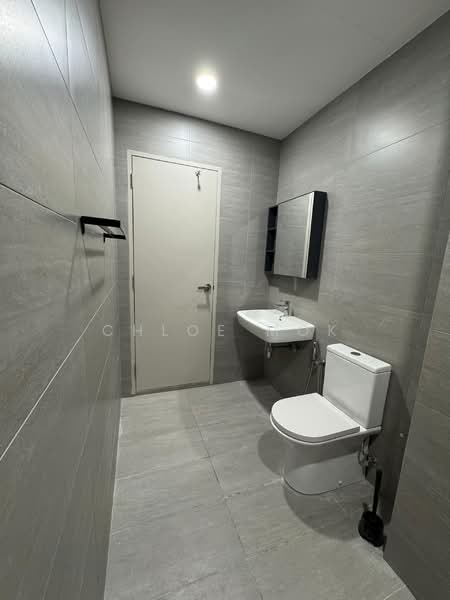 Servis Apartment untuk Disewa di Residensi Ava @ Kiara Bay - Chloe Mok - Bathroom - PropertyGuru.com.my