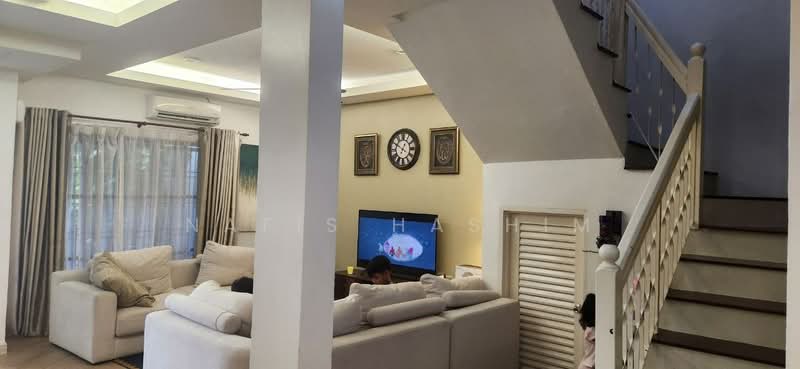Rumah Teres 2 Tingkat untuk Dijual di Seksyen 7 (Shah Alam) - Nafis Hashim - Living Room - PropertyGuru.com.my