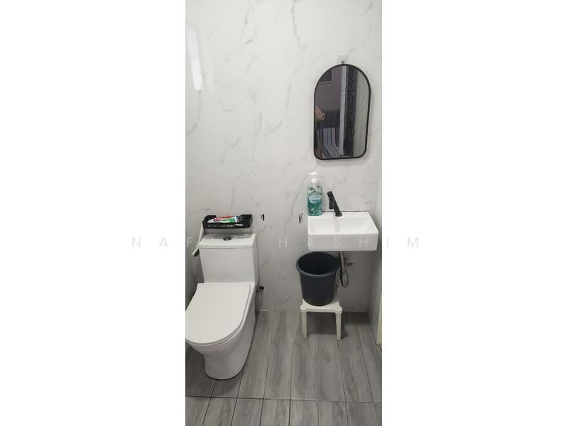 Rumah Teres 2 Tingkat untuk Dijual di Seksyen 7 (Shah Alam) - Nafis Hashim - Bathroom - PropertyGuru.com.my