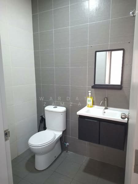 Rumah Bandar untuk Disewa di Taman Akasia (Semenyih) - Wardatu Zamzam - Bathroom - PropertyGuru.com.my