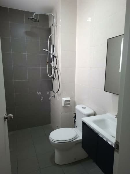Rumah Bandar untuk Disewa di Taman Akasia (Semenyih) - Wardatu Zamzam - Bathroom - PropertyGuru.com.my