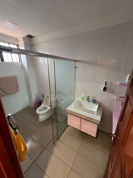Rumah Berkembar untuk Dijual di Cheras (Selangor) - Hei Kar Jun - Bathroom - PropertyGuru.com.my