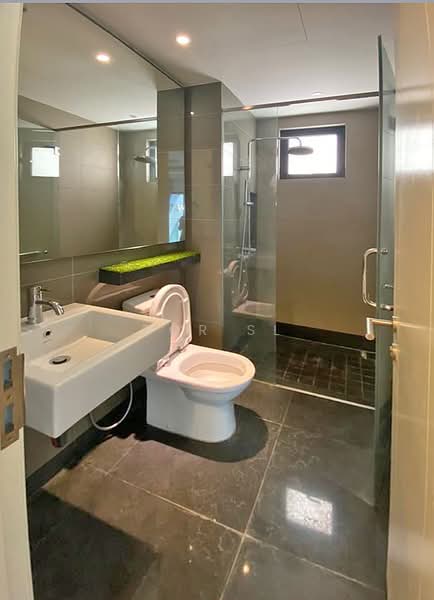 Servis Apartment untuk Dijual di Residency V - Bor SL - Bathroom - PropertyGuru.com.my