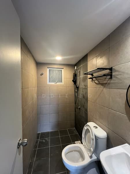 Condominium for Rent at Residensi Dutamas Dahlia - Eddie Ho - Bathroom - PropertyGuru.com.my