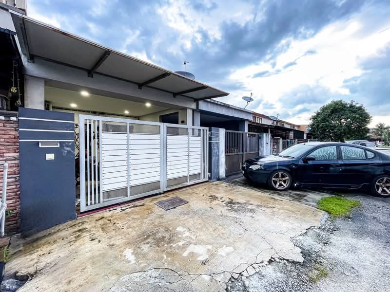 Rumah Teres 2 Tingkat untuk Dijual di Taman Maju (Kajang) - Ilman Nahri - Exterior - PropertyGuru.com.my