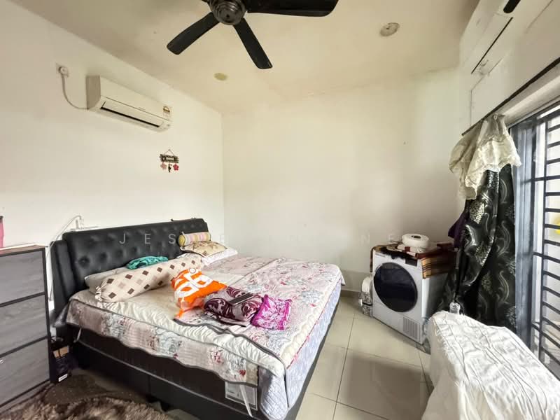 Rumah Teres 2 Tingkat untuk Dijual di Taman Nusantara Prima (Gelang Patah) - Jesserine Neo - Bedroom - PropertyGuru.com.my