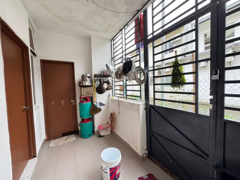Rumah Teres 2 Tingkat untuk Dijual di Taman Nusantara Prima (Gelang Patah) - Jesserine Neo - Balcony - PropertyGuru.com.my
