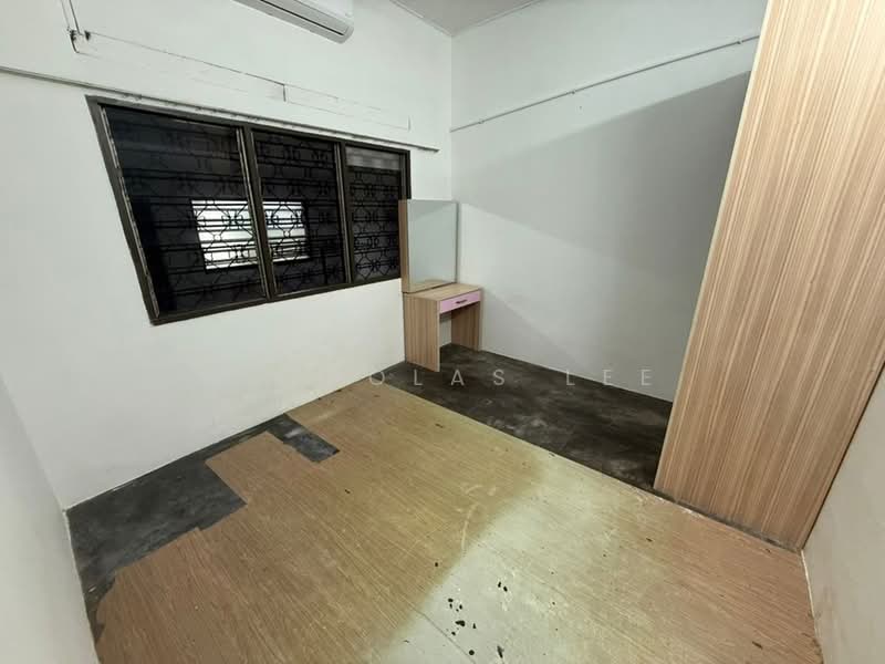 1-storey Terraced House for Rent in Taman Leow Sum (Chemor) - Nicholas Lee - Bedroom - PropertyGuru.com.my