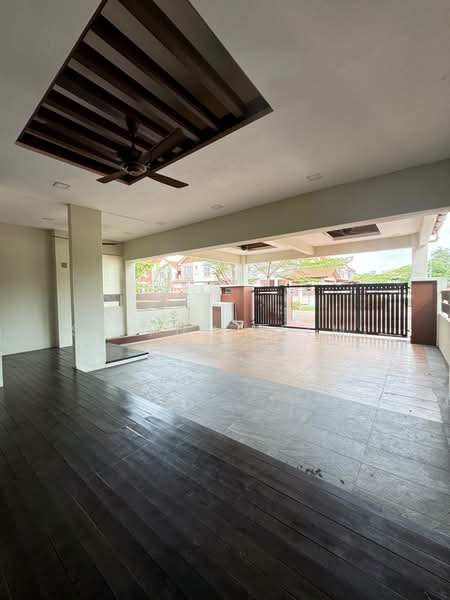 Rumah Teres 2 Tingkat untuk Dijual di Bukit Jelutong (Shah Alam) - SAIFUL HELMI - Entrance - PropertyGuru.com.my