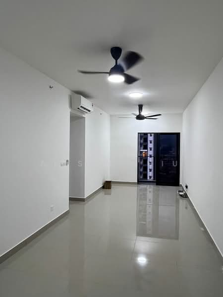 Servis Apartment untuk Disewa di M Luna - Alison Chiu - Living Room - PropertyGuru.com.my