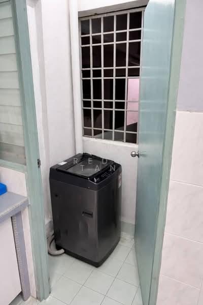 For Rent - Century Park