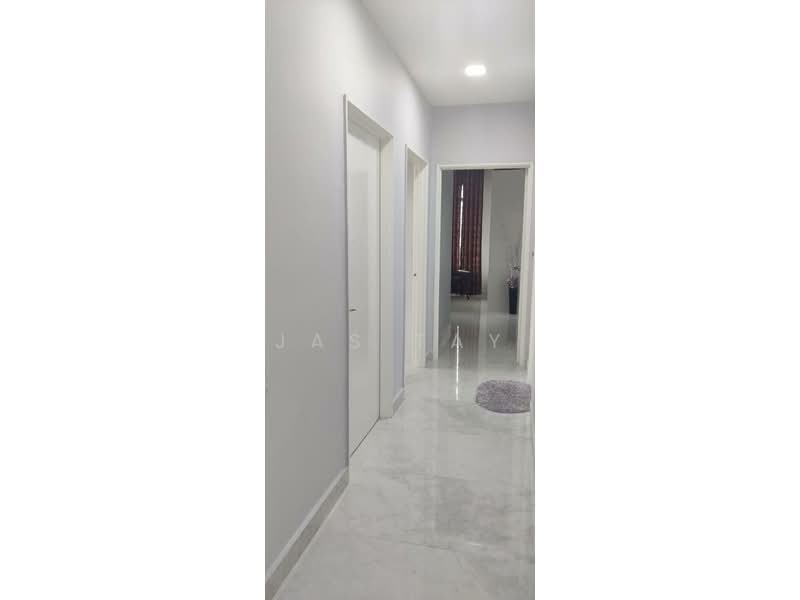Apartment for Sale at Austin Regency (Pangsapuri Austin Perdana) - Jas Tay - Corridor - PropertyGuru.com.my