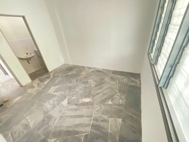 Rumah Teres 1 Tingkat untuk Dijual di Taman Velox (Rawang) - Elwin Mah - Bathroom - PropertyGuru.com.my