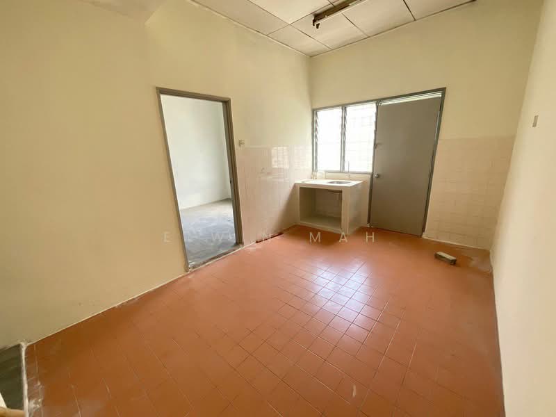Rumah Teres 1 Tingkat untuk Dijual di Taman Velox (Rawang) - Elwin Mah - Kitchen - PropertyGuru.com.my