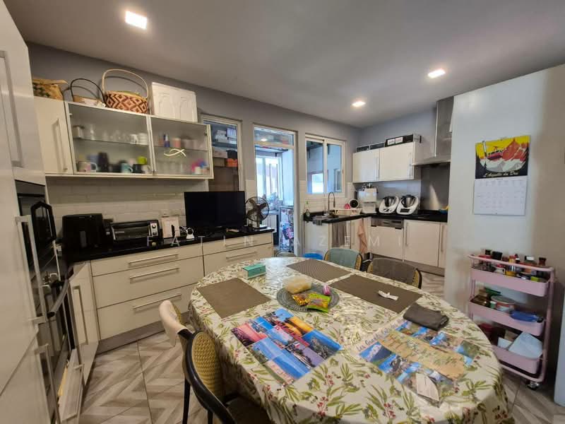 Condominium for Sale at Hijauan Kiara - Fatin Azemi - PropertyGuru.com.my