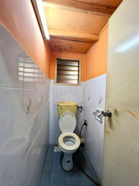 Shop / Office for Sale in Prima Damansara (Damansara Damai) - Vickky Wong CF - Bathroom - PropertyGuru.com.my