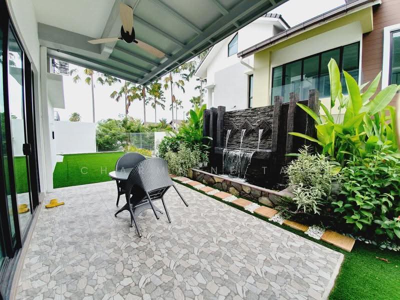 Rumah Berkembar untuk Dijual di Subang Bestari (Shah Alam) - Charmaine Tan - Exterior - PropertyGuru.com.my