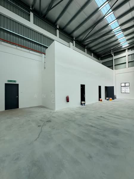 Kilang untuk Disewa di Eco Business Park 1 (Johor Bahru) - Ang Boon Chai - Interior - PropertyGuru.com.my