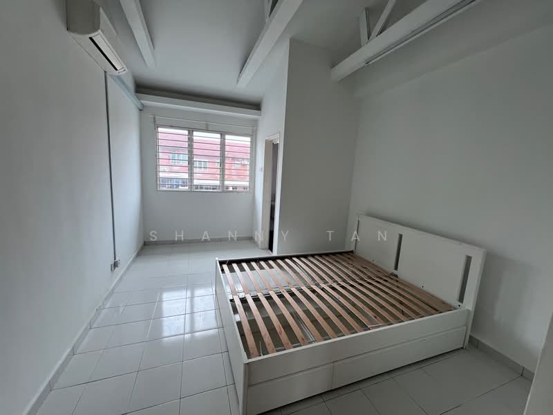 2-storey Terraced House for Sale in Bandar Sungai Long (Selangor) - Shanny Tan - Bedroom - PropertyGuru.com.my
