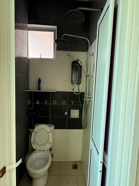 Apartment for Rent at Idaman Iris - Freddy Tan - Bathroom - PropertyGuru.com.my