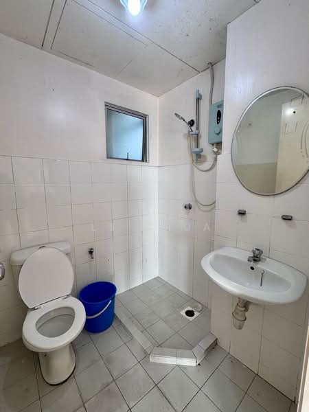 Condominium for Sale at Park View Tower - LS Chua - Bathroom - PropertyGuru.com.my