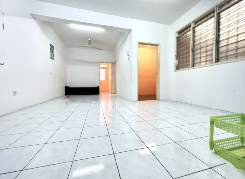 Pangsapuri untuk Dijual di Prima Damansara - Vickky Wong CF - Living Room - PropertyGuru.com.my