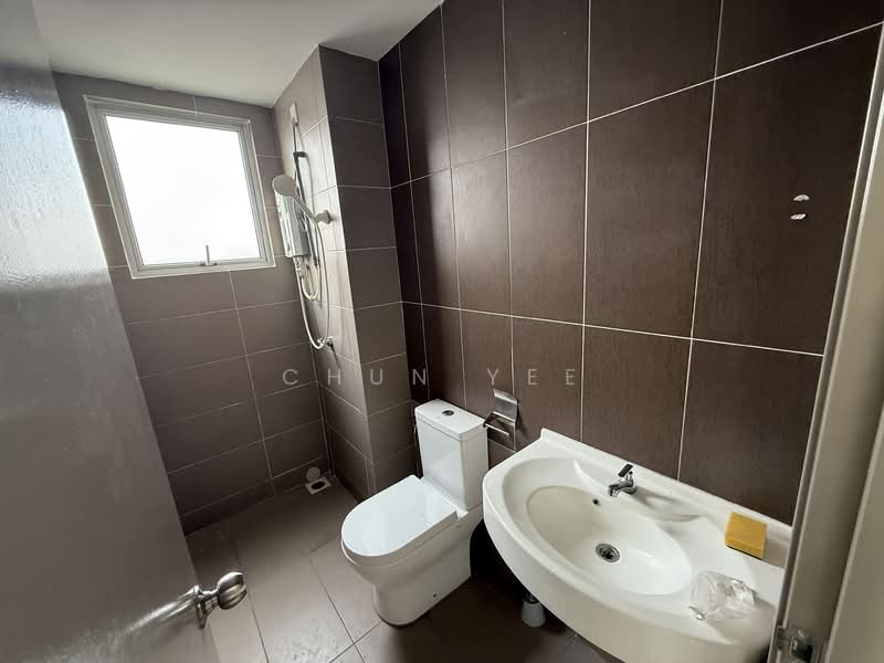 Kondominium untuk Dijual di Platinum Splendor Residence - Chun Yee - Bathroom - PropertyGuru.com.my