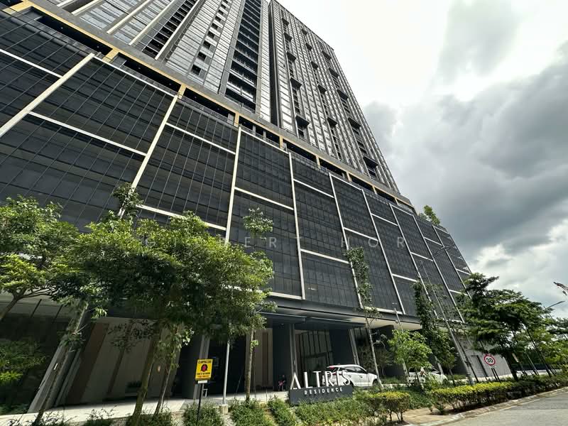 Servis Apartment untuk Disewa di Altris Residences @ The Quartz WM - Gilbert Hor - Exterior - PropertyGuru.com.my