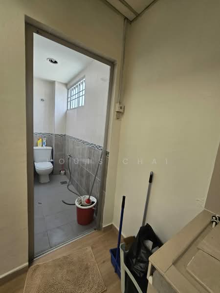 Factory for Sale in Kepong (Kuala Lumpur) - Louis Chai - Bathroom - PropertyGuru.com.my