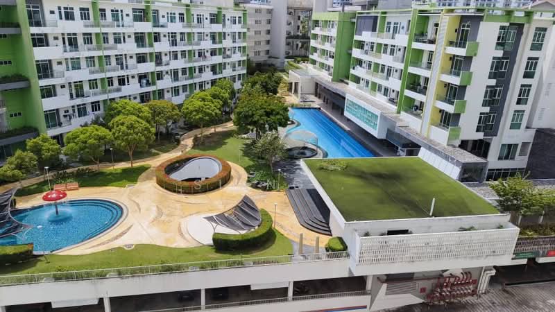 Kondominium untuk Dijual di Reflections Condominium - Siang . - Exterior - PropertyGuru.com.my