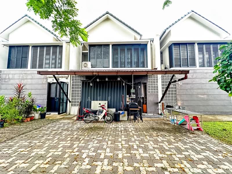 Rumah Teres 2 Tingkat untuk Dijual di Bukit Jelutong (Shah Alam) - Ashraff Daniel - Exterior - PropertyGuru.com.my