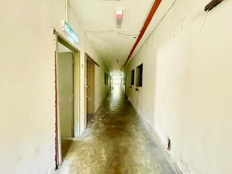 Apartment for Sale at Teratai Mewah Apartment Block 15,17,19,21 - Sabirin Ahmad - Corridor - PropertyGuru.com.my