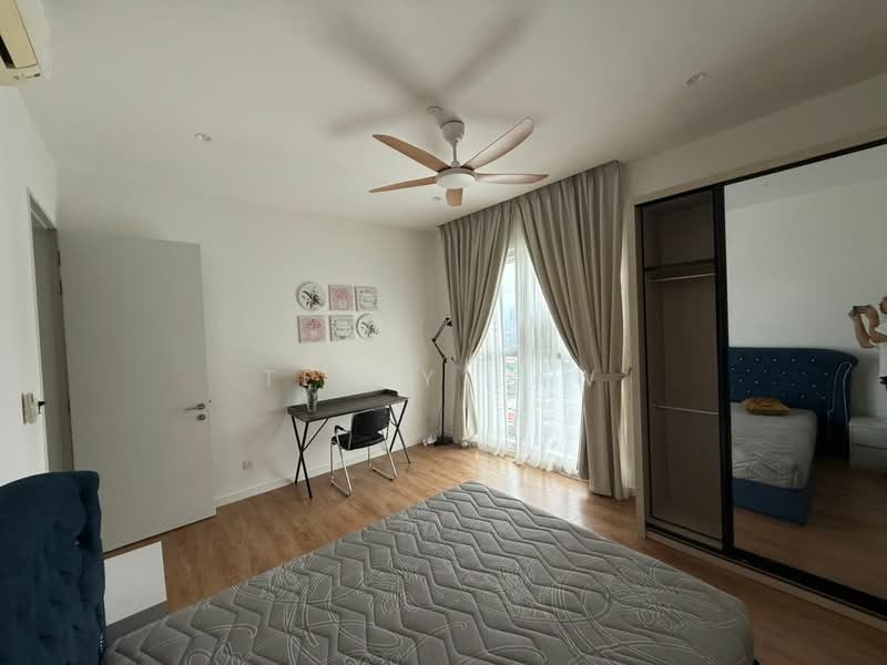 Servis Apartment untuk Disewa di Quill Residence - Terry Law - Bedroom - PropertyGuru.com.my