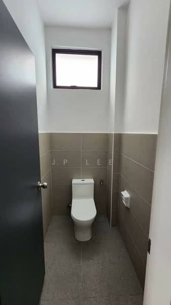 Factory for Rent in Eco Business Park 1 (Johor Bahru) - JP Lee - Bathroom - PropertyGuru.com.my