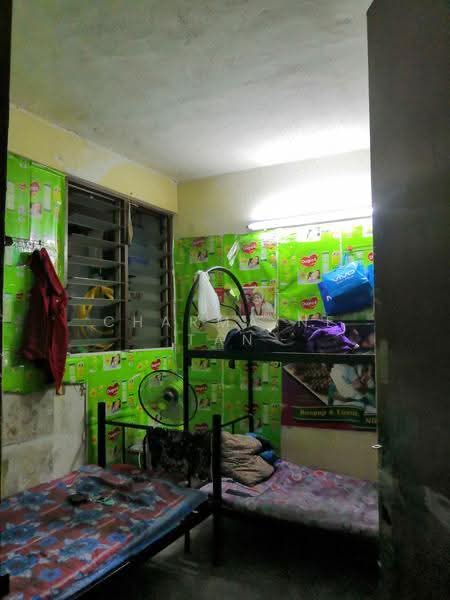 Rumah Flat untuk Dijual di Taman Taming Jaya - Charmaine Tan - Bedroom - PropertyGuru.com.my