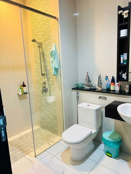 Kondominium untuk Dijual di Tropicana Grande - Kendriic Chong - Bathroom - PropertyGuru.com.my