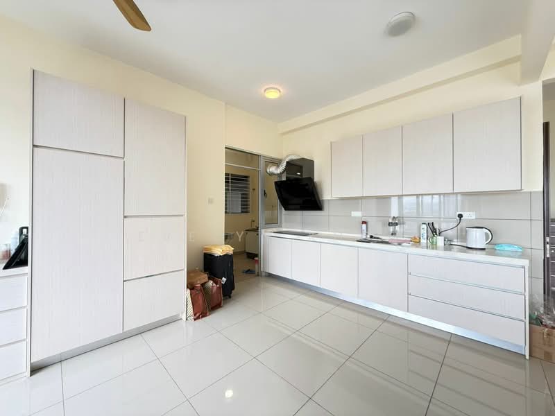Condominium for Sale at Villa Crystal - Evelyn Khoo - Kitchen - PropertyGuru.com.my