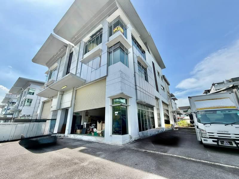 Semi-D Factory for Sale in Shah Alam (Selangor) - Nur Alia Omar - Exterior - PropertyGuru.com.my