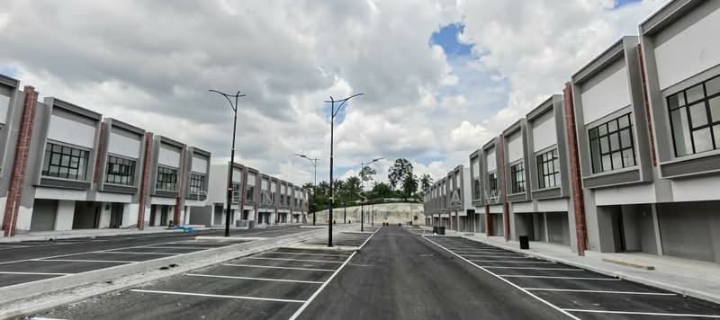 Shop for Rent in Bandar Gamuda Gardens (Rawang) - Dennis Saw - Exterior - PropertyGuru.com.my